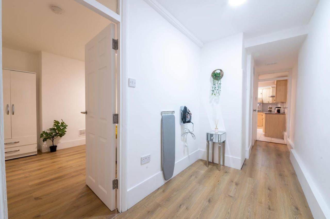 Stylish 2 Bedrooms Little Venice - 44 * London