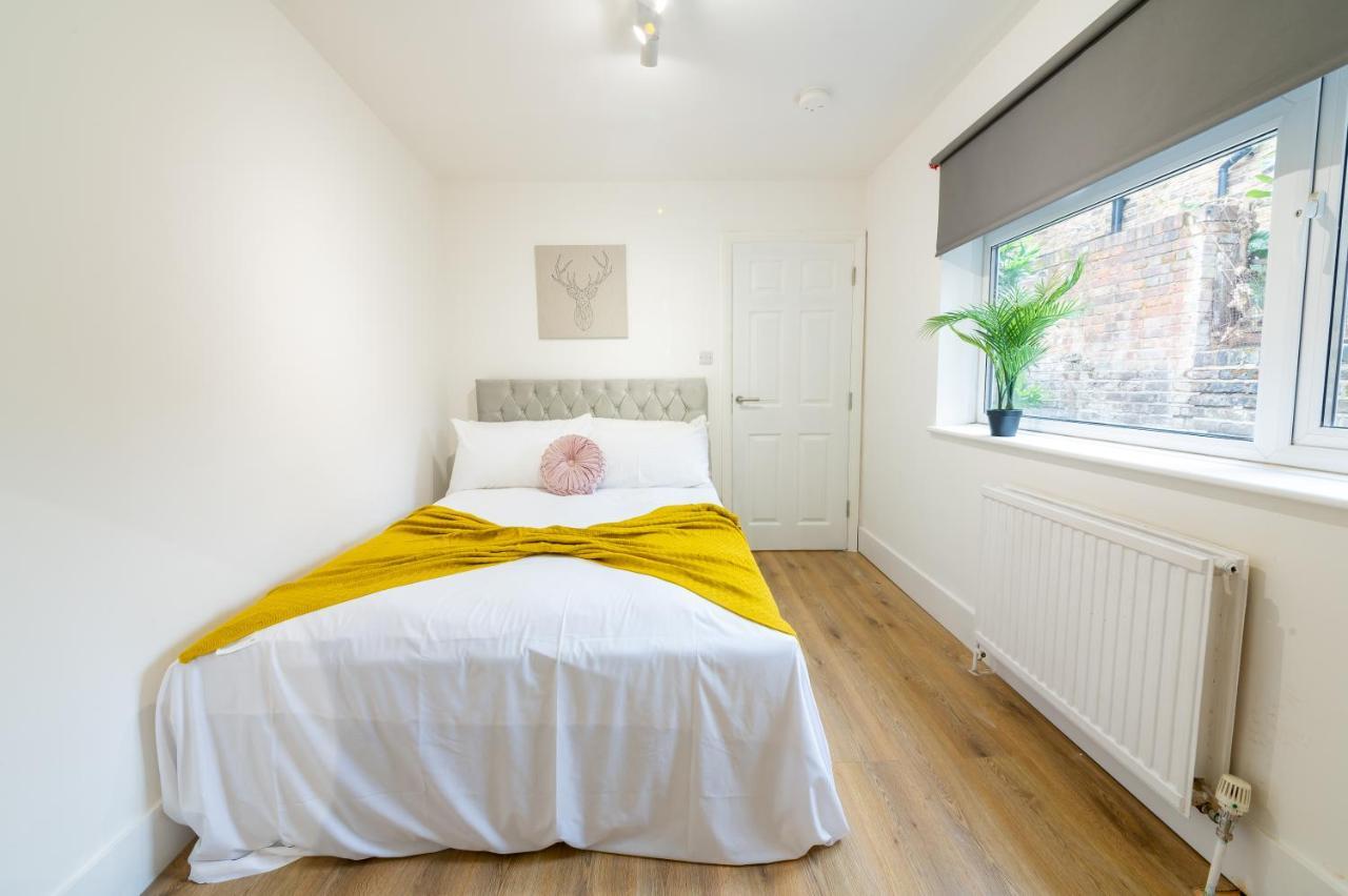Stylish 2 Bedrooms Little Venice - 44 Apartment London